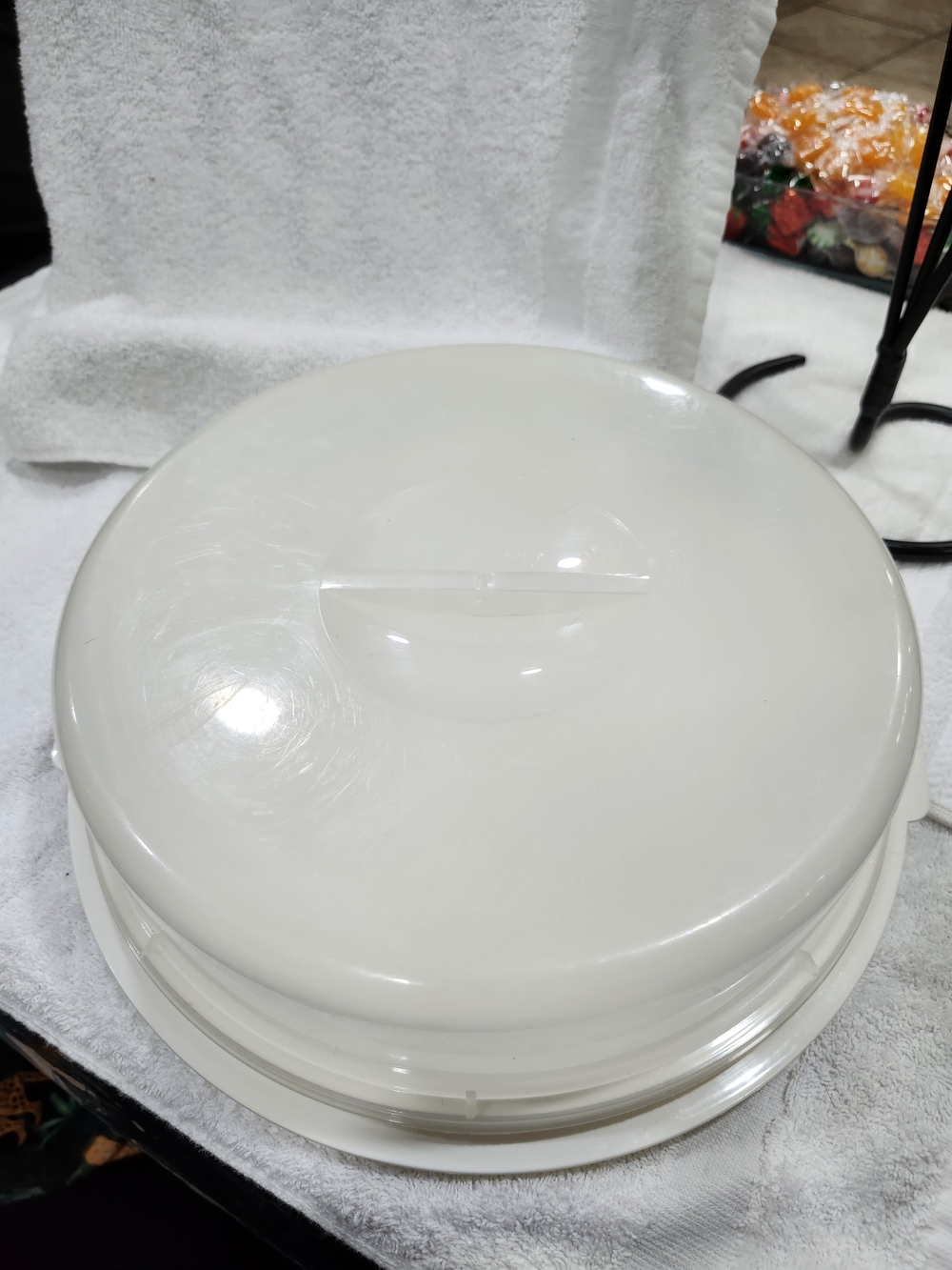 Vintage Aero Cake Saver / Keeper